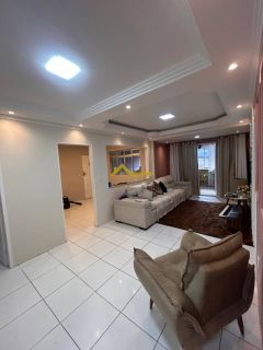 Imóvel com duas casas e um espaço para kitinete - Renda garantida