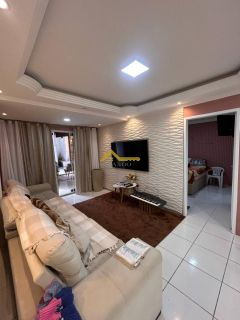 Imóvel com duas casas e um espaço para kitinete - Renda garantida