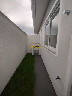 Casa Para Vender com 3 quartos 1 suítes no bairro Sertão do Maruim em São José