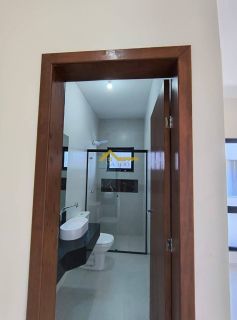 Linda casa construída para acomodar a sua família - Lisboa 3 - São José