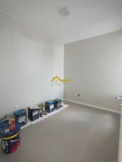 Casa com designer moderno - 2 dorm com suíte - São José