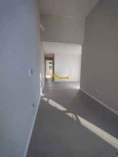 Casa com designer moderno - 2 dorm com suíte - São José
