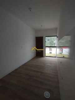 Casa geminada com dois quartos - São josé