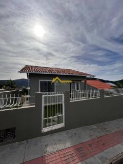 Casa com pátio e horta