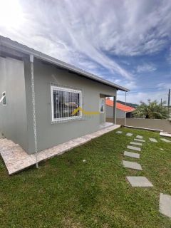 Casa com pátio e horta