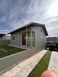 Casa com pátio e horta