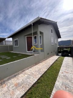 Casa com pátio e horta