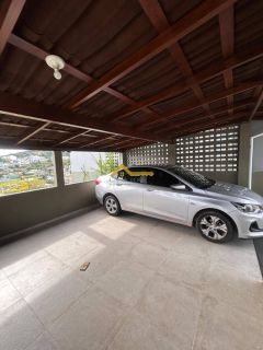 Casa com pátio e horta