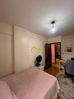 Apto semimobiliado com duas sacadas