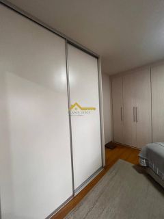Apto semimobiliado com duas sacadas