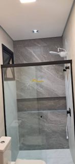 Residência Exclusiva com Design Contemporâneo e Conforto Superior