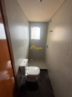 Sobrado com 2 quartos, sendo 2 suítes, semi-mobiliado em São José