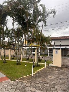 SUPER OPORTUNIDADE - SOBRADO EM SÃO JOSÉ