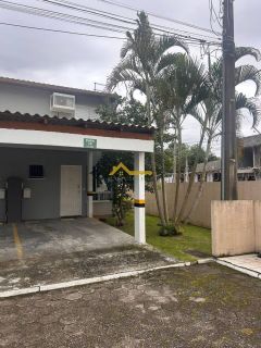 SUPER OPORTUNIDADE - SOBRADO EM SÃO JOSÉ