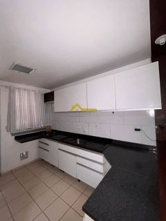 SUPER OPORTUNIDADE - SOBRADO EM SÃO JOSÉ