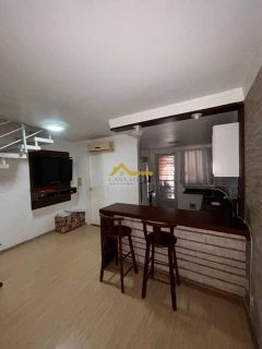SUPER OPORTUNIDADE - SOBRADO EM SÃO JOSÉ