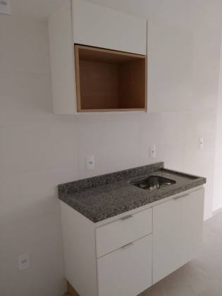 CASA SEMI MOBILIADA EM PALHOÇA .