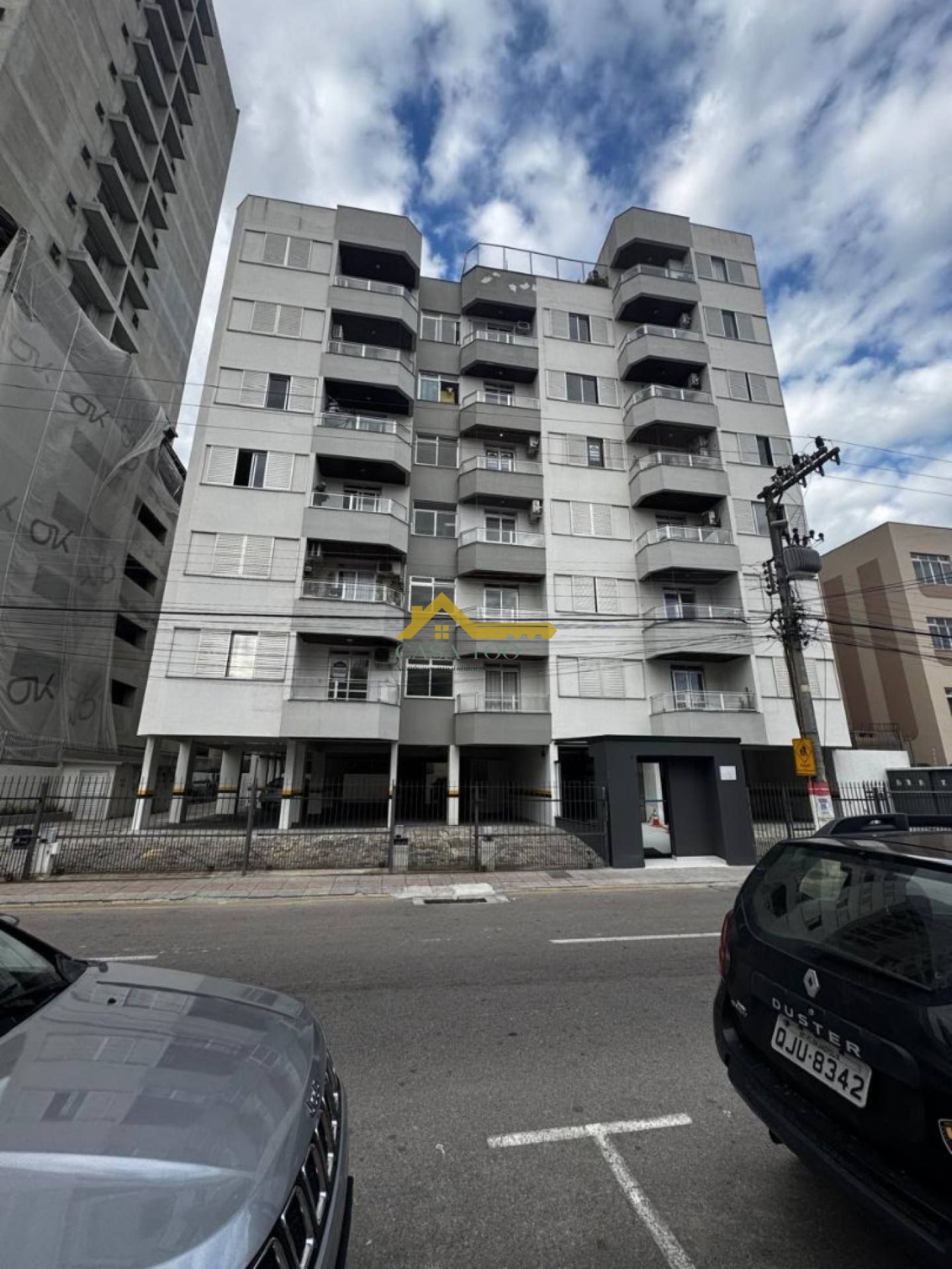 APARTAMENTO COM VARANDA NO KOBRASOL .