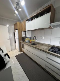 APARTAMENTO COM VARANDA NO KOBRASOL .