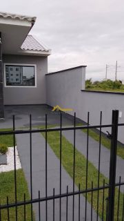 Casa nova em PALHOÇA com churrasqueira a carvão.