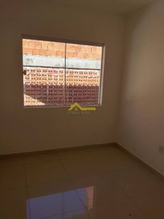 SOBRADO com passagem lateral - OFERTA
