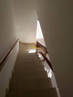 SOBRADO com passagem lateral - OFERTA