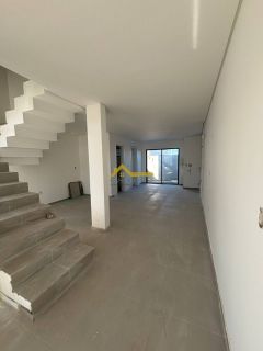 Sobrado imponente - Loteamento Vila Toscana - Palhoça.