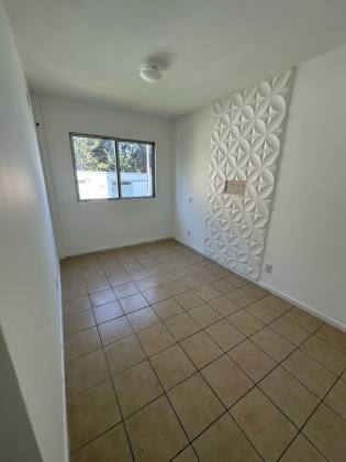 Apartamento 02 Dormitórios á venda na Ponte Do Imaruim Palhoça sc
