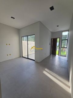 Casa 02 Dormitórios Á Venda Em Forquilhas Lisboa |||