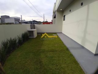 Casa 02 domitórios com suíte com amplo terreno.