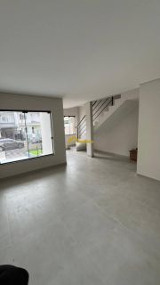 Sobrado 02 Dormitórios 01 suite À Venda -  Recanto da natueza - São José
