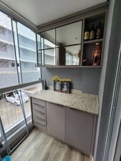 Apartamento em condomínio clube. 3 quartos 2 vagas de garagem 1 hobby box