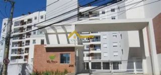 Apartamento em condomínio clube. 3 quartos 2 vagas de garagem 1 hobby box