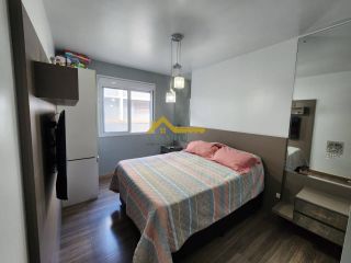 Apartamento em condomínio clube. 3 quartos 2 vagas de garagem 1 hobby box