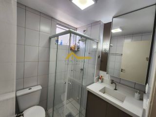 Apartamento em condomínio clube. 3 quartos 2 vagas de garagem 1 hobby box