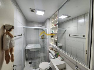 Apartamento em condomínio clube. 3 quartos 2 vagas de garagem 1 hobby box