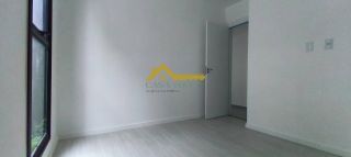 Apartamento 02 Dormitórios á venda Em Serraria São josê sc