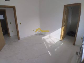Casa 03 Dormitórios 01 Suite - Á venda