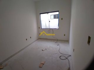 Casa 03 Dormitórios com 1 suíte -