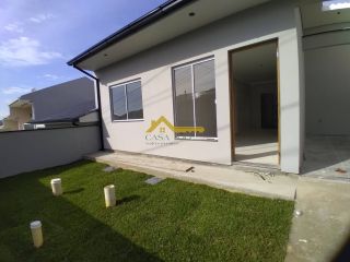 Casa 03 Dormitórios com 1 suíte -