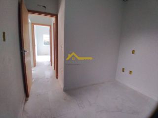 Casa 03 Dormitórios com 1 suíte -