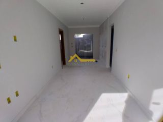 Casa 03 Dormitórios com 1 suíte -