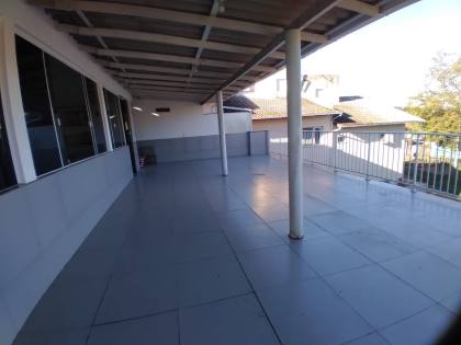 Casa com 2 pavimento á venda em Potècas sc