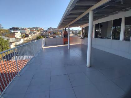 Casa com 2 pavimento á venda em Potècas sc