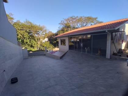 Casa com 2 pavimento á venda em Potècas sc