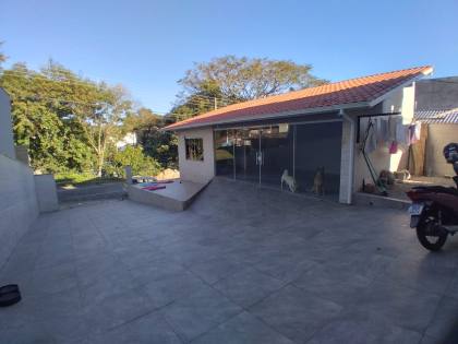 Casa com 2 pavimento á venda em Potècas sc