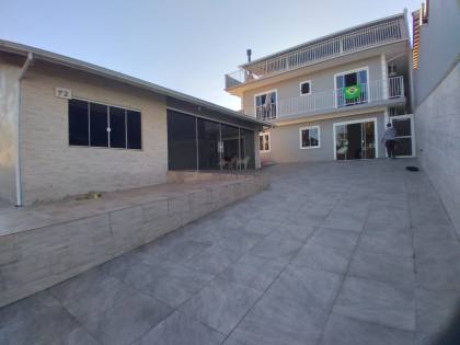 Casa com 2 pavimento á venda em Potècas sc