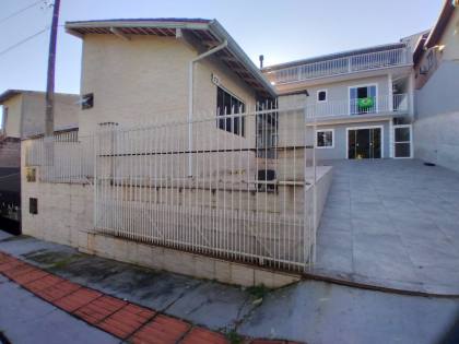 Casa com 2 pavimento á venda em Potècas sc