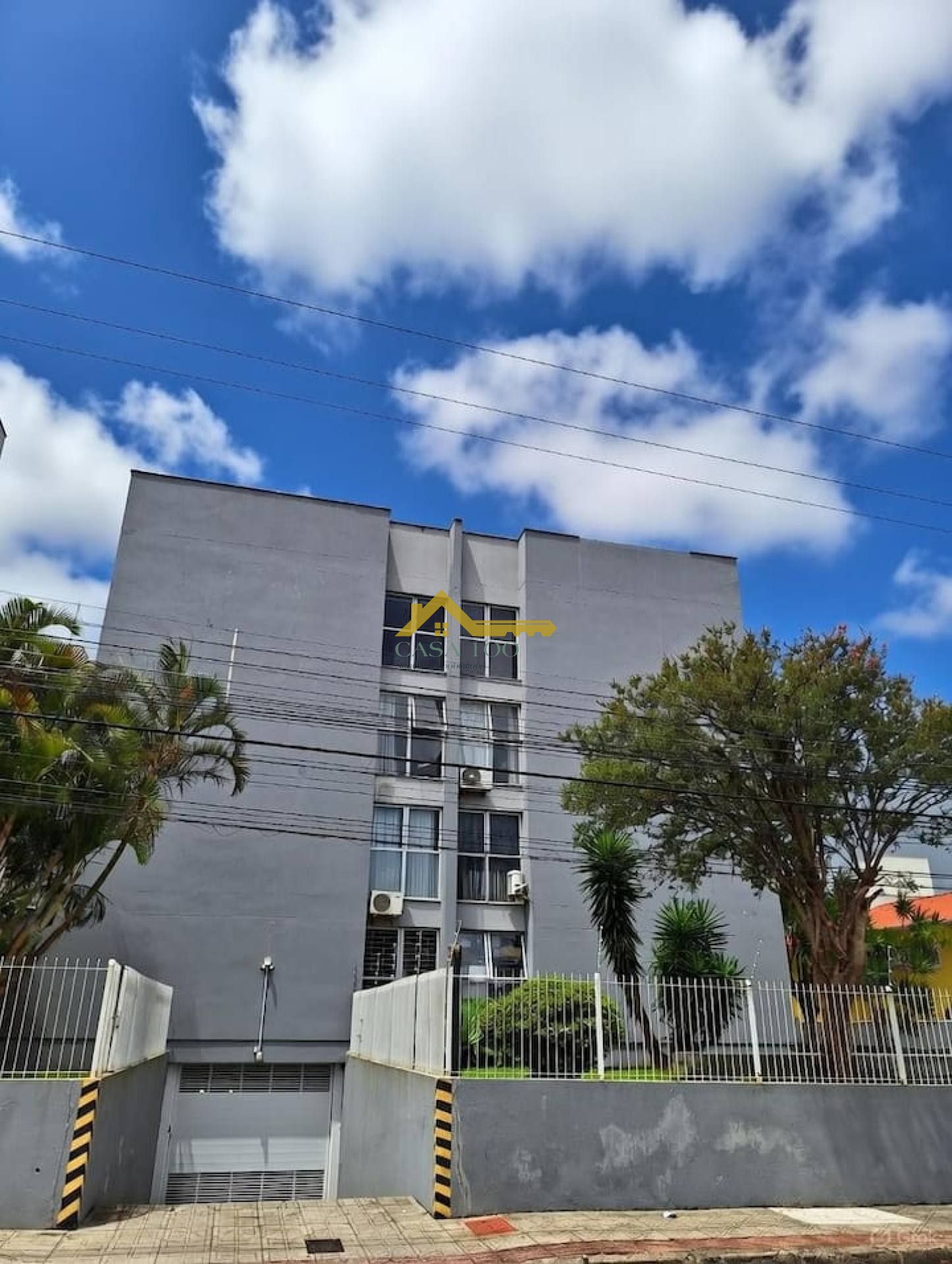 Apartamento 01 dormitório com garagem á venda em Capoeiras