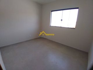 Sobrado 03 Dormitórios 01 suite - À Venda no loteamento Alto de Potecas